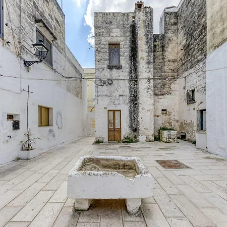 Andrea's Luxury Climatizzata Con Vasca Idromassaggio Nel Centro Storico Apartment *