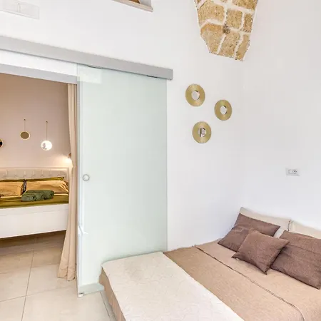Andrea's Luxury Climatizzata Con Vasca Idromassaggio Nel Centro Storico