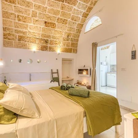 Andrea's Luxury Climatizzata Con Vasca Idromassaggio Nel Centro Storico *
