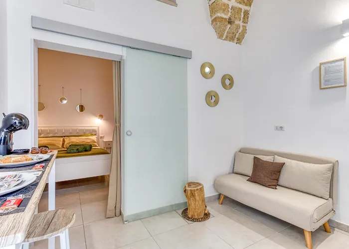 Andrea's Luxury Climatizzata Con Vasca Idromassaggio Nel Centro Storico Διαμέρισμα