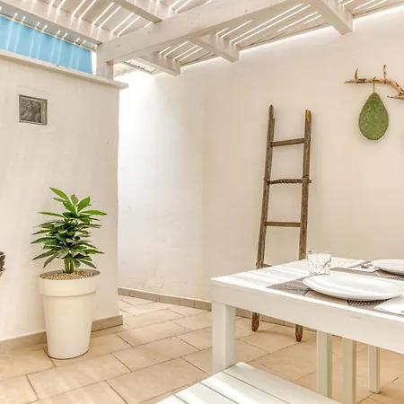 Apartamento Andrea's Luxury Climatizzata Con Vasca Idromassaggio Nel Centro Storico