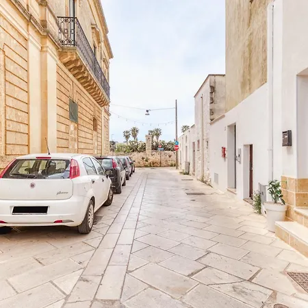 Apartamento Andrea's Luxury Climatizzata Con Vasca Idromassaggio Nel Centro Storico Presicce
