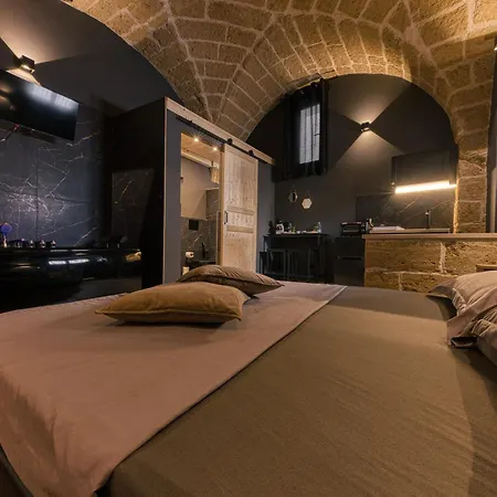아파트 Andrea's Luxury Climatizzata Con Vasca Idromassaggio Nel Centro Storico