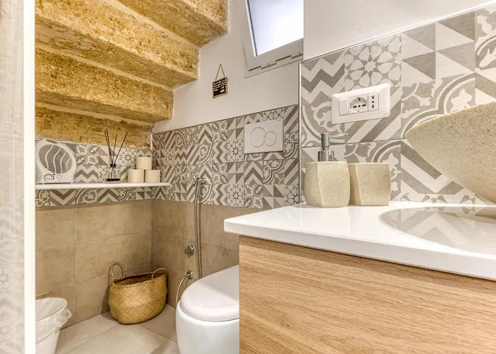 Andrea's Luxury Climatizzata Con Vasca Idromassaggio Nel Centro Storico Apartment *