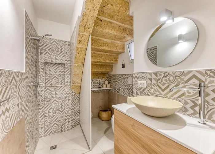 Andrea's Luxury Climatizzata Con Vasca Idromassaggio Nel Centro Storico *