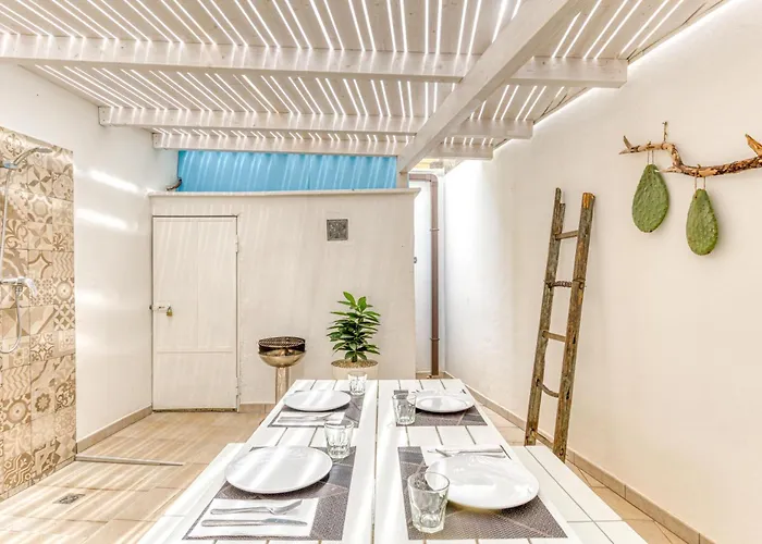 Andrea's Luxury Climatizzata Con Vasca Idromassaggio Nel Centro Storico